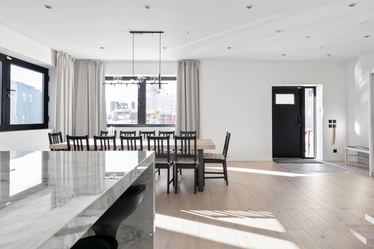Stylish And Spacious Family Home Stockholm Exterior photo